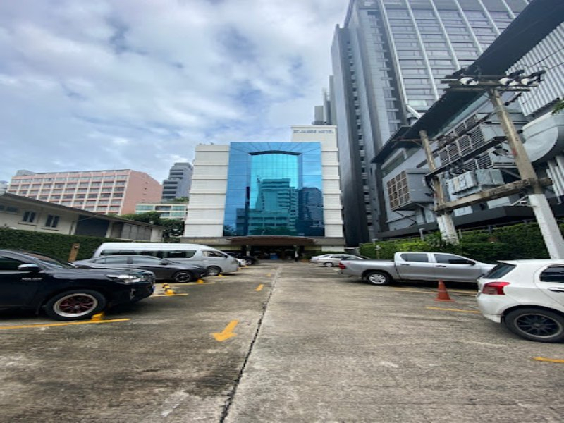 Car parking - Journeyhub