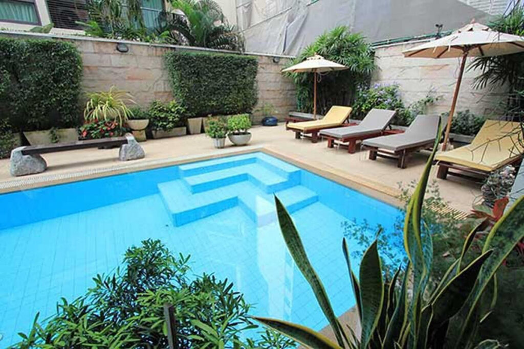 Swimming Pool - Journeyhub