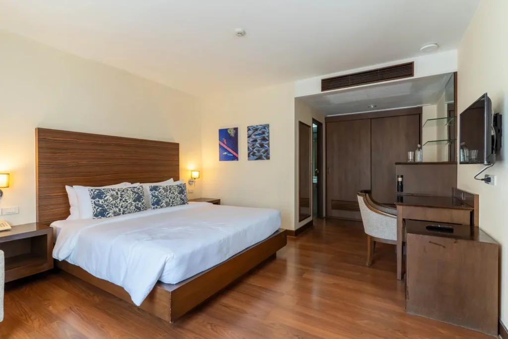 bts skytrain hotel phrom phong family suite - Journeyhub