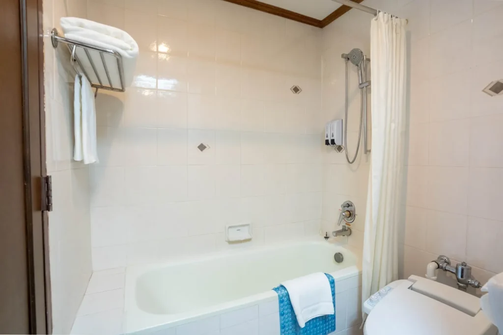 family suite hotel near emsphere - Journeyhub