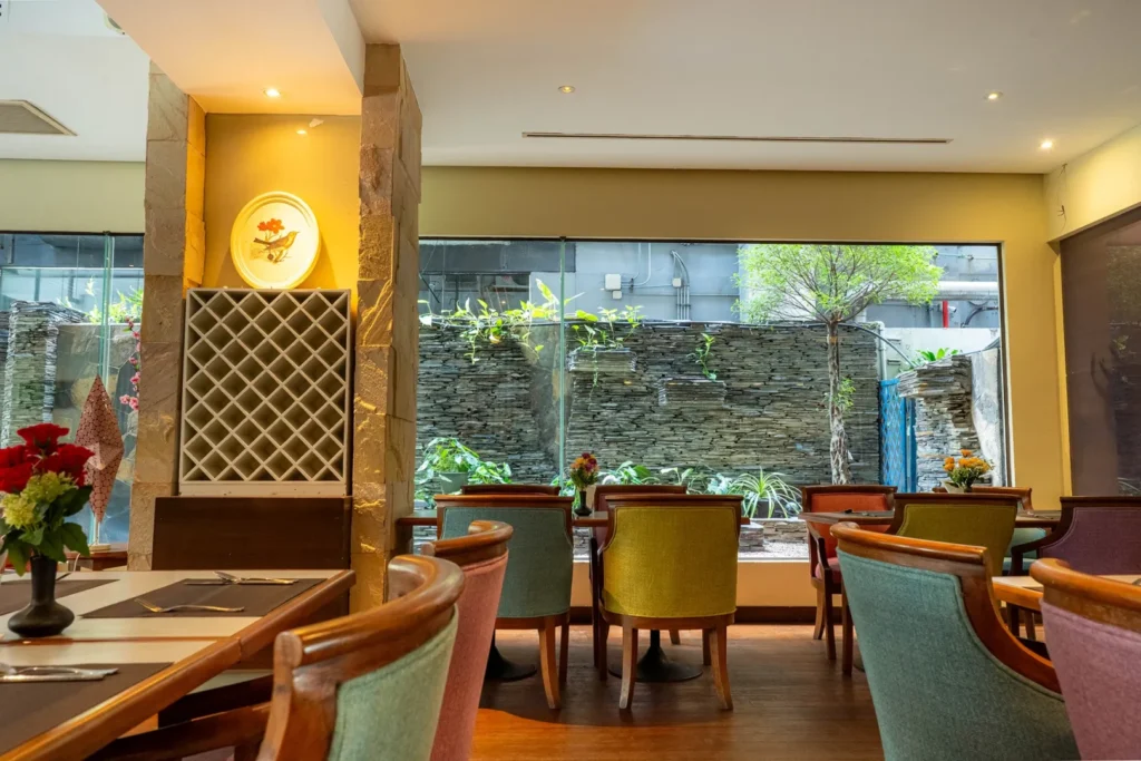 phrom phong 4 star dining restaurant - Journeyhub