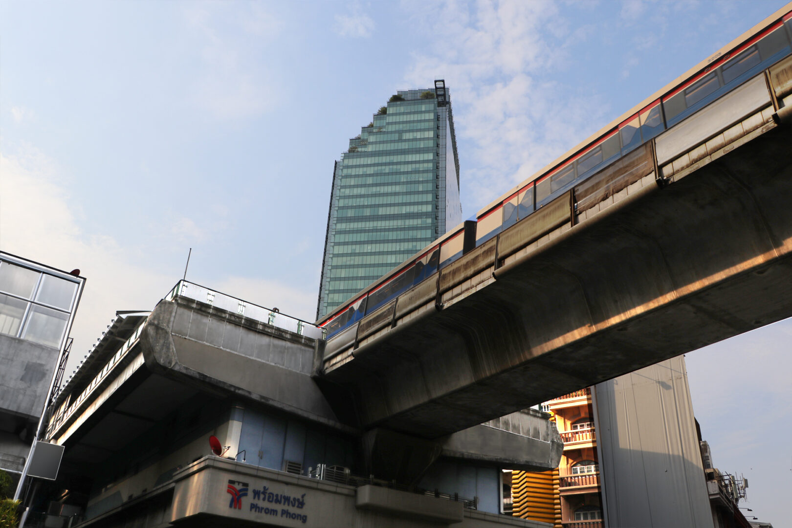 BTS Phrom Phong Station - Journeyhub